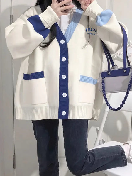 レターエンブロイダリーボタンアップポケットカーディガン、秋冬用のカジュアルな長袖セーター、女性用の衣服【MPFA2403409】